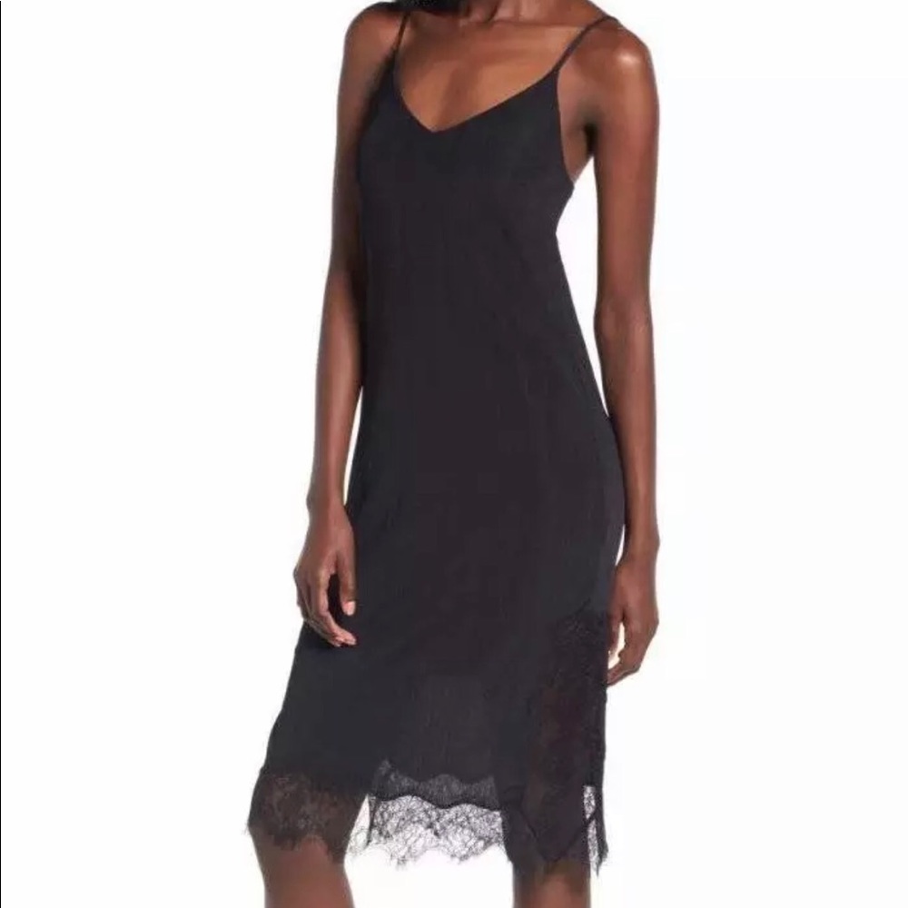 5 for $25 Leith lace lined dress